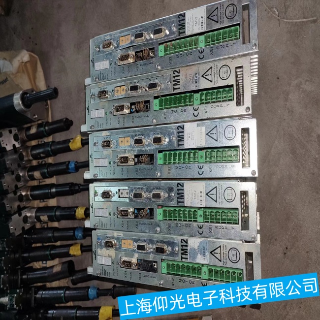 丹尼克爾擰緊控制器m-Pro-400SE顯示屏工作正常但無(wú)法啟動(dòng)故障維修說明